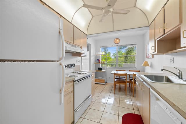 8305 NW 61st St # C303, Tamarac FL 33321 - Tamarac, FL - Photo 7
