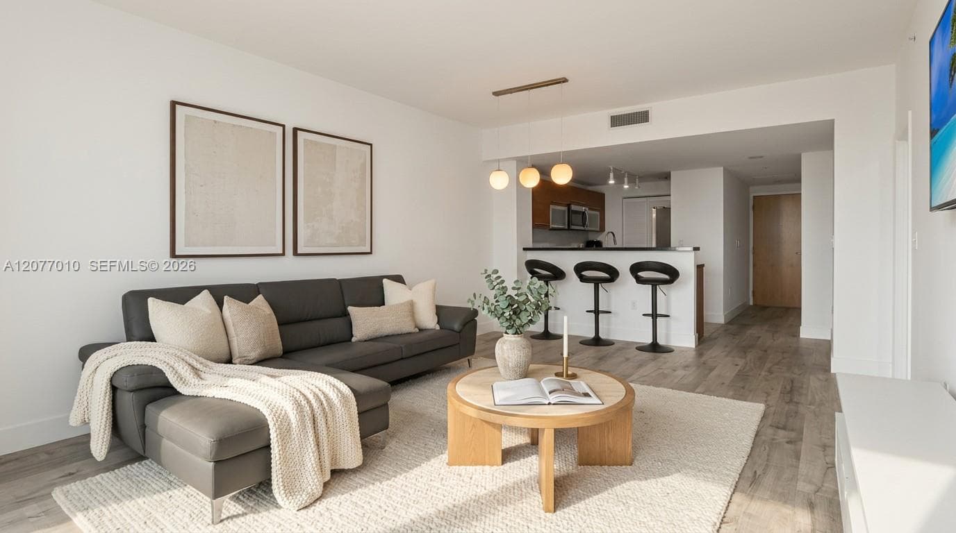 253 NE 2nd St # 2104, Miami FL 33132 - Miami, FL - Photo 1