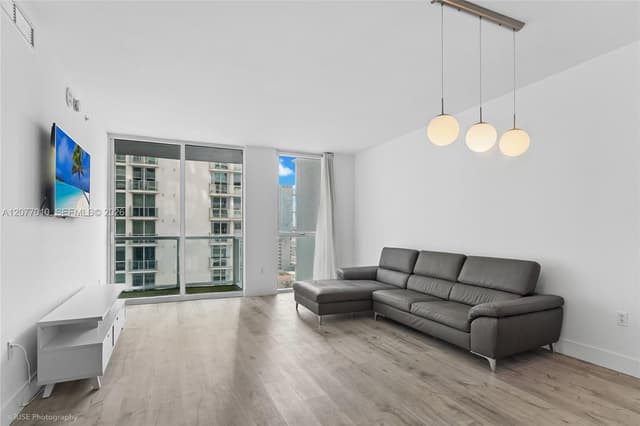 253 NE 2nd St # 2104, Miami FL 33132 - Miami, FL - Photo 5