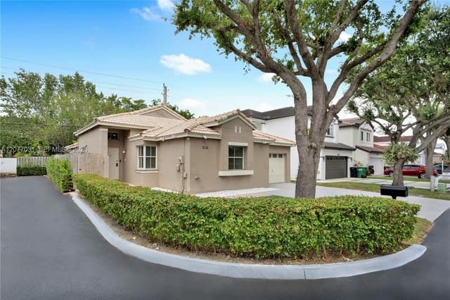 11491 SW 72nd Ter, Miami FL 33173 - Miami, FL - Photo 2