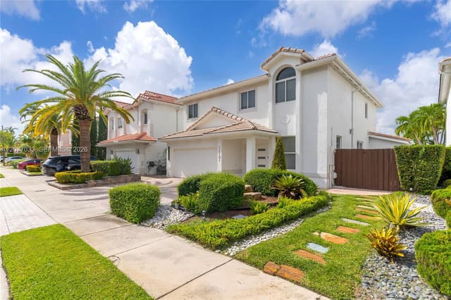 11101 NW 72nd Ter, Doral FL 33178 - Doral, FL - Photo 2