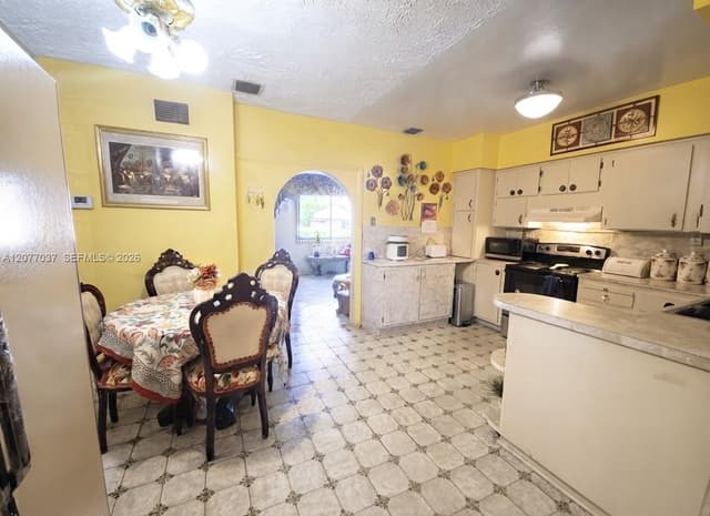 8210 NW 34th Ave, Miami FL 33147 - Miami, FL - Photo 5