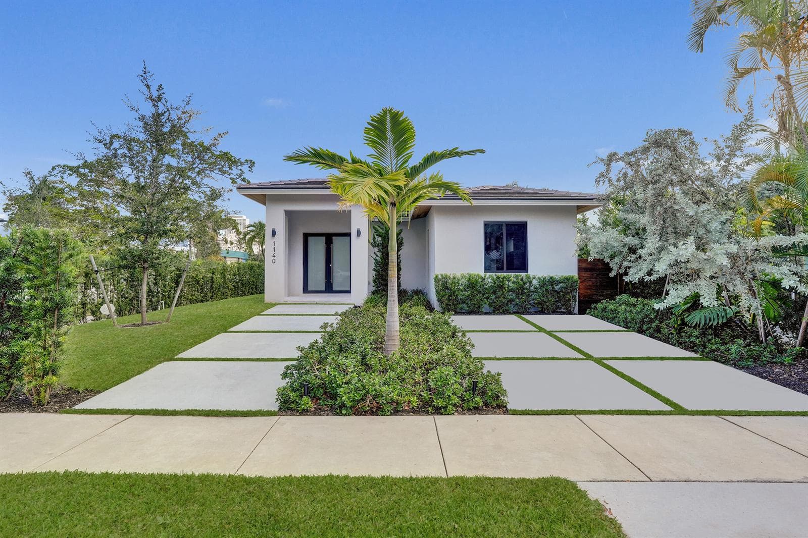 1140 SE 6TH Terrace, Fort Lauderdale FL 33316 - Fort Lauderdale, FL - Photo 1