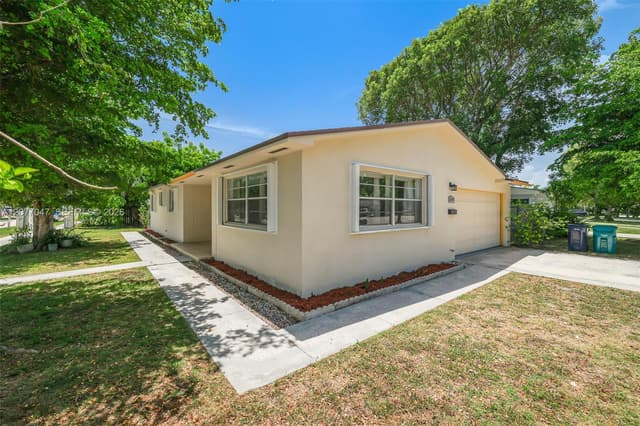 9354 Caribbean Blvd, Cutler Bay FL 33189 - Cutler Bay, FL - Photo 3
