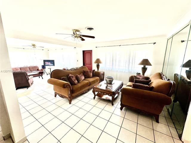106 N 32nd Ave, Hollywood FL 33021 - Hollywood, FL - Photo 6