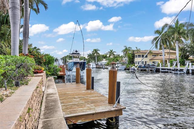 2523 SE 13th St, Pompano Beach FL 33062 - Pompano Beach, FL - Photo 5