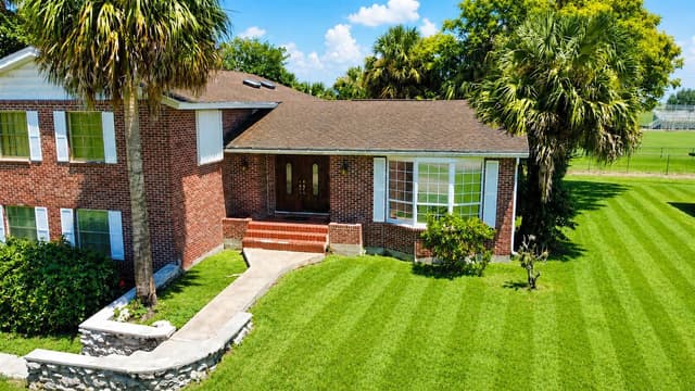 909 NE 3rd Street, Belle Glade FL 33430 - Belle Glade, FL - Photo 4