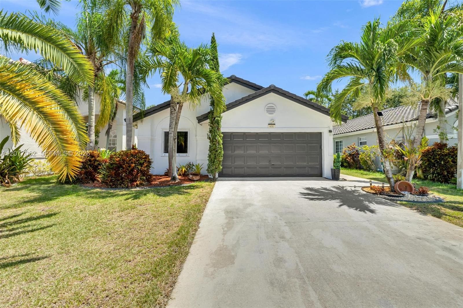631 SW 176th Ave, Pembroke Pines FL 33029 - Pembroke Pines, FL - Photo 1