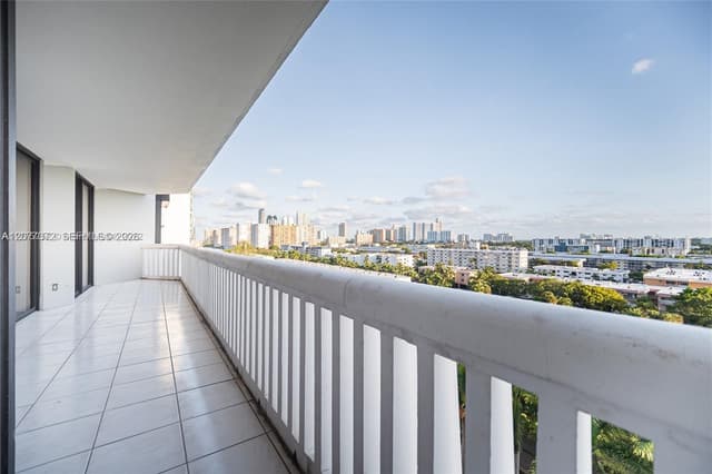 2000 Island Blvd # 908, Aventura FL 33160 - Aventura, FL - Photo 4