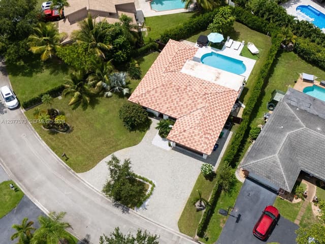 11033 NW 19th St, Coral Springs FL 33071 - Coral Springs, FL - Photo 6