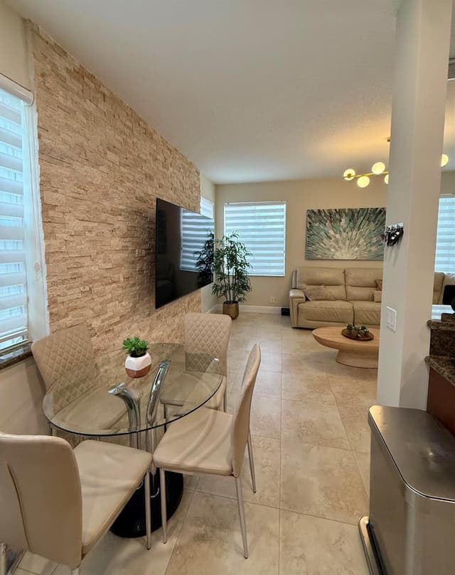 844 Falling Water Road, Weston FL 33326 - Weston, FL - Photo 2