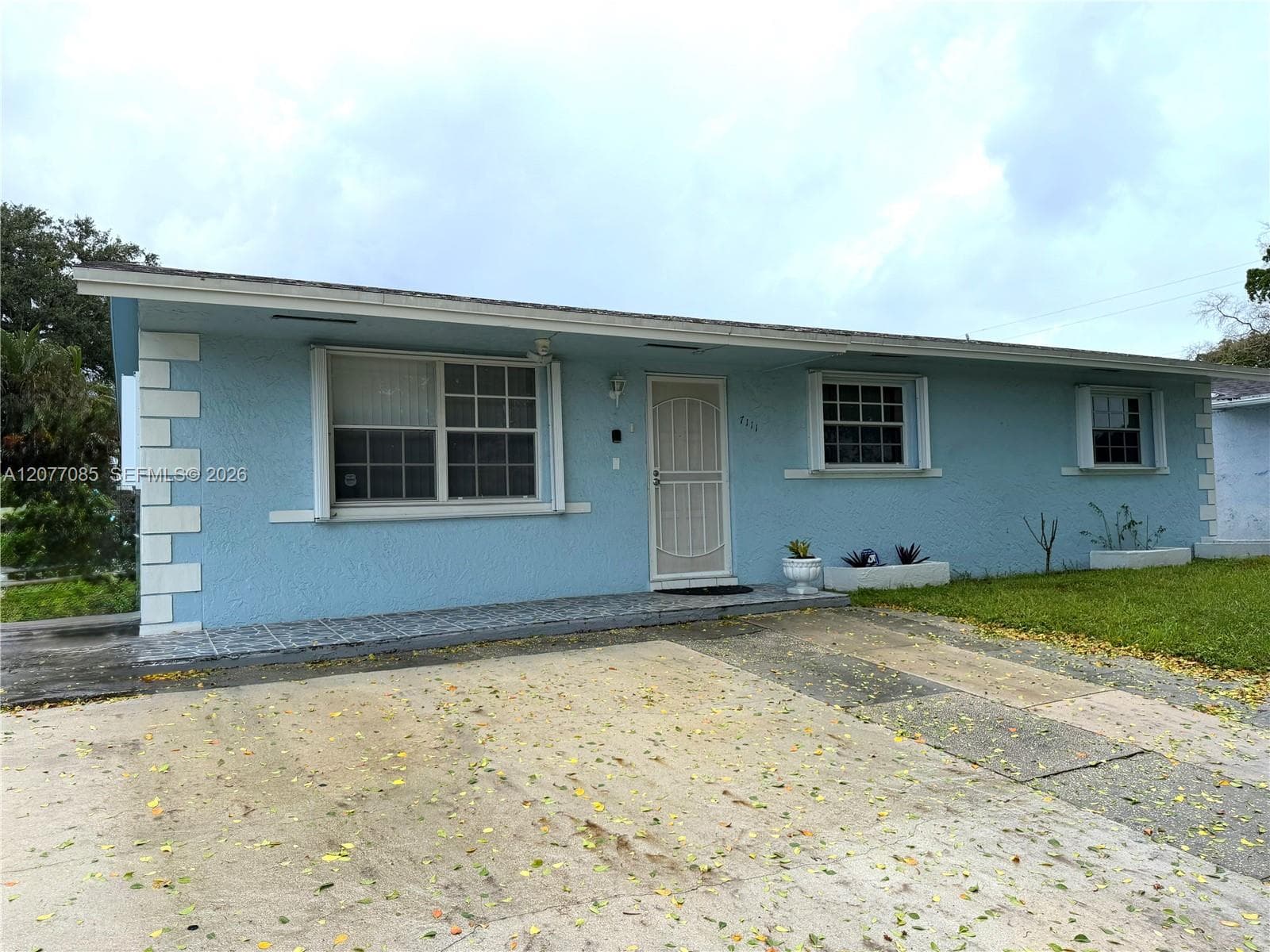 7111 Charleston St, Hollywood FL 33024 - Hollywood, FL - Photo 1