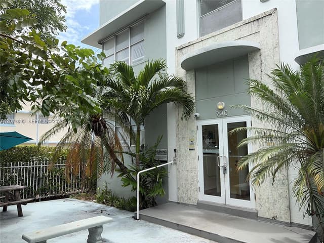 900 Jefferson Ave # 2, Miami Beach FL 33139 - Miami Beach, FL - Photo 2