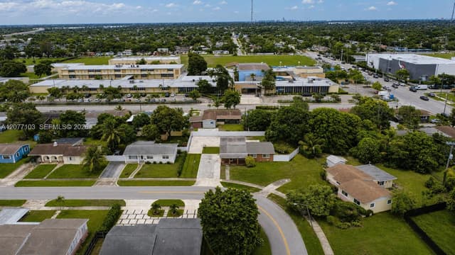 1225 NW 192nd St, Miami Gardens FL 33169 - Miami Gardens, FL - Photo 2