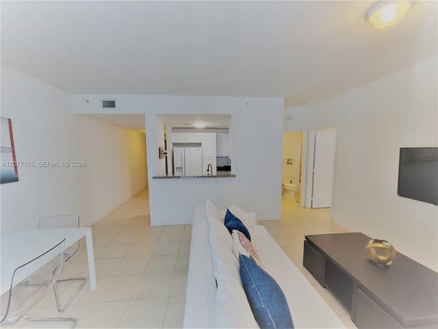 185 SE 14th Ter # 1101, Miami FL 33131 - Miami, FL - Photo 2