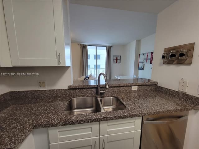 185 SE 14th Ter # 1101, Miami FL 33131 - Miami, FL - Photo 6
