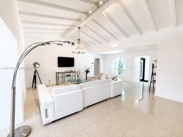 2830 NE 56th Ct, Fort Lauderdale FL 33308 - Fort Lauderdale, FL - Photo 5