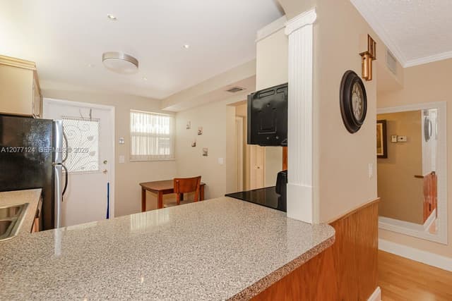 330 SE 2nd St # 101H, Hallandale Beach FL 33009 - Hallandale Beach, FL - Photo 7