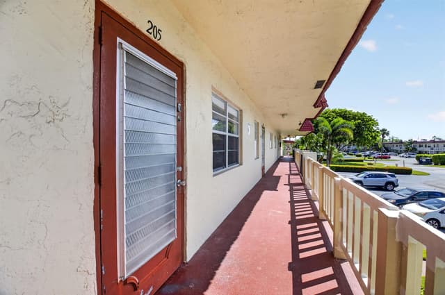2 Abbey Lane # 205, Delray Beach FL 33446 - Delray Beach, FL - Photo 4