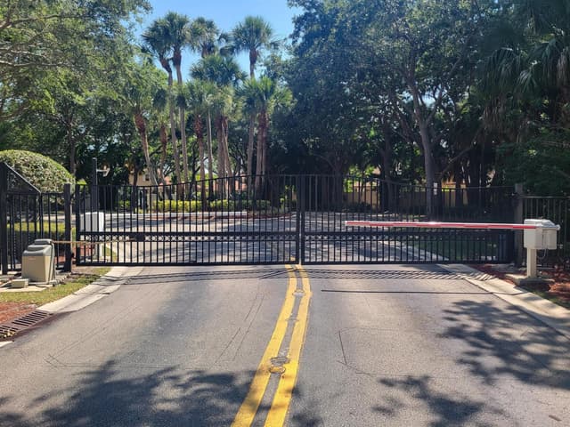 1042 Woodfield Road, FL 33415 - Photo 2