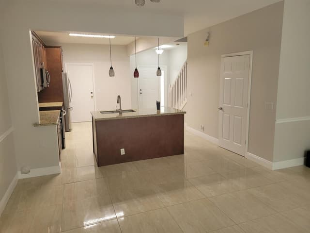 1042 Woodfield Road, FL 33415 - Photo 7