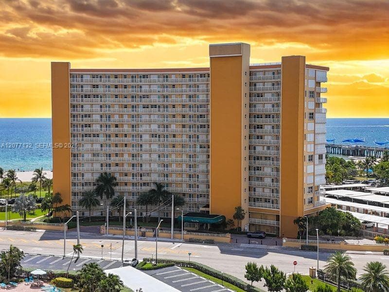 328 N Ocean Blvd # 302, Pompano Beach FL 33062 - Pompano Beach, FL - Photo 1