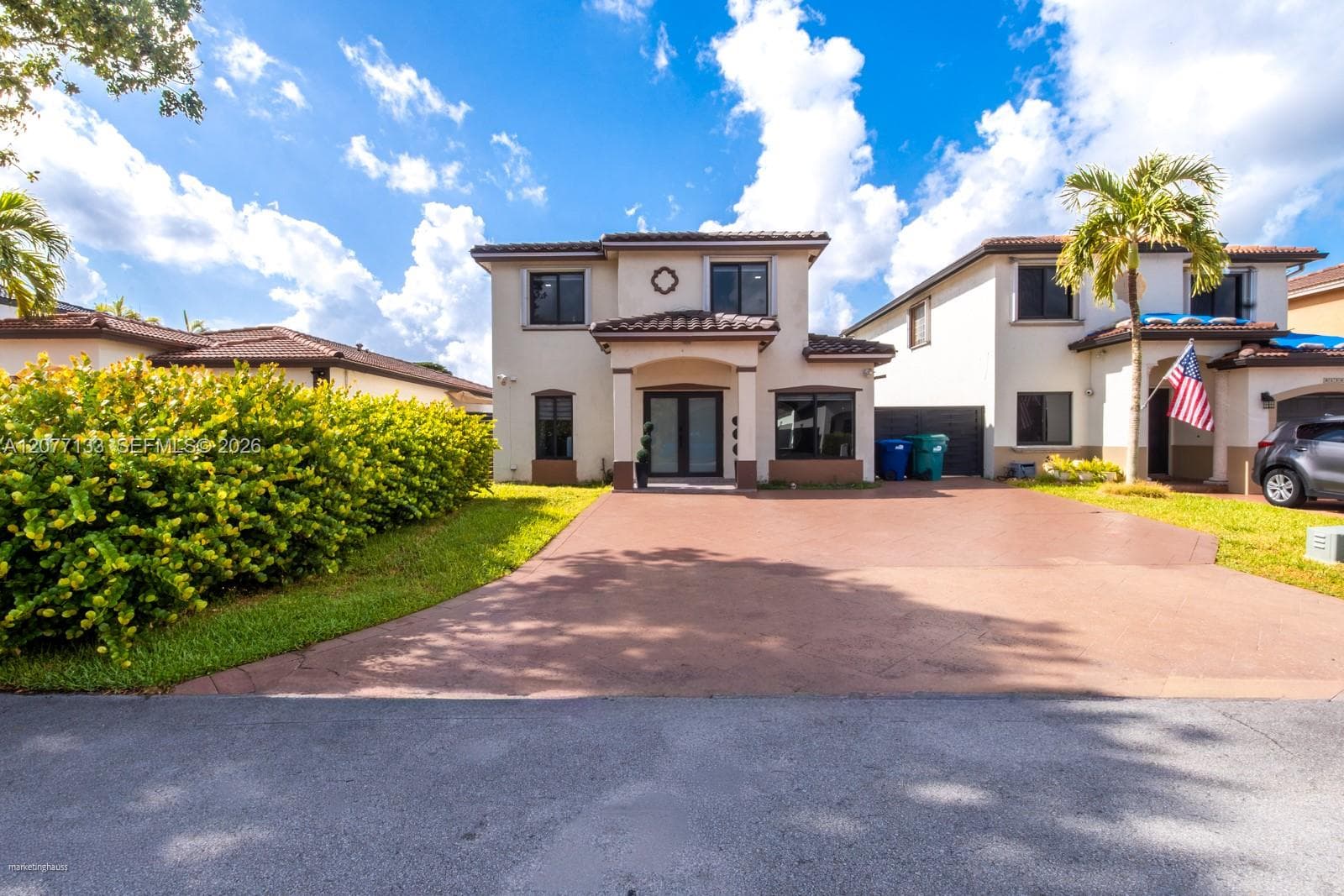 8126 NW 199th Ter, Hialeah FL 33015 - Hialeah, FL - Photo 1