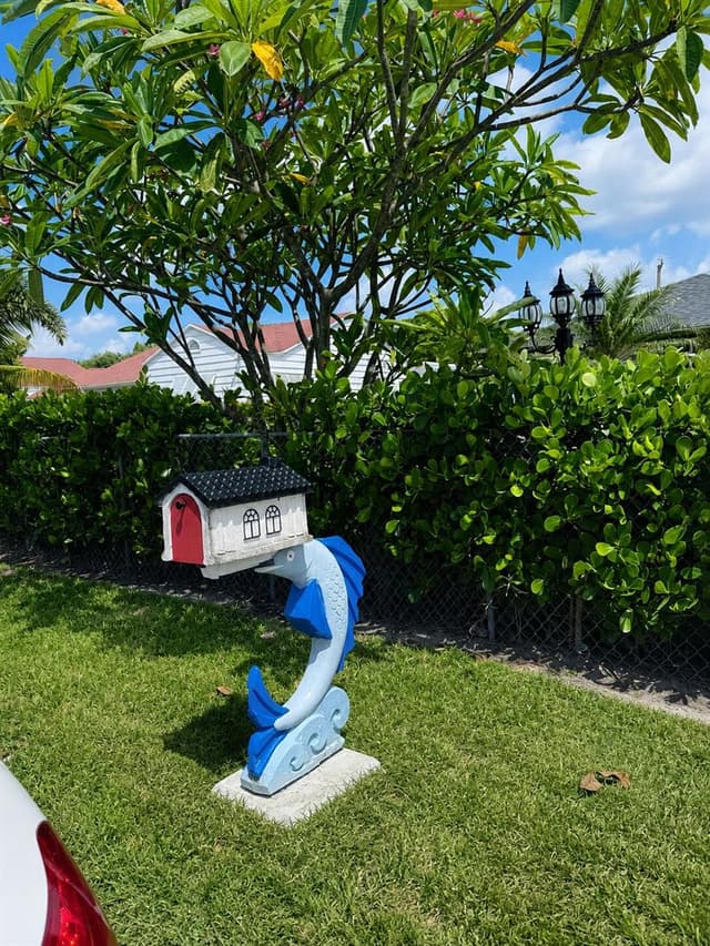 821 Hampton Road, West Palm Beach FL 33405 - West Palm Beach, FL - Photo 3