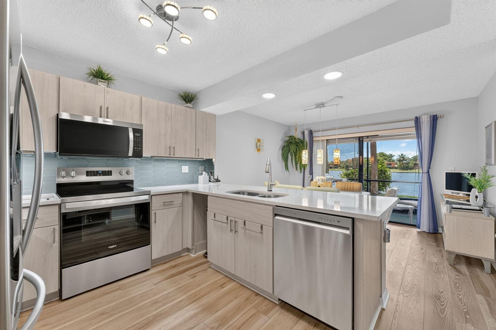 1648 CORAL Avenue, North Lauderdale FL 33068