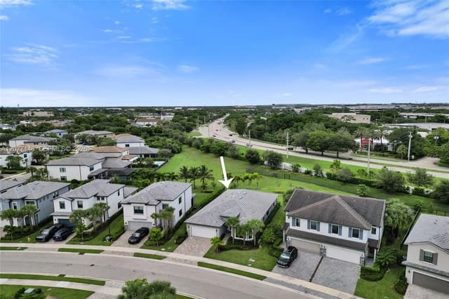 2357 Rollingwood Ct, Oakland Park FL 33309 - Oakland Park, FL - Photo 4