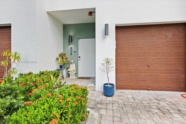 808 NW 44th Ter, Plantation FL 33317 - Plantation, FL - Photo 5