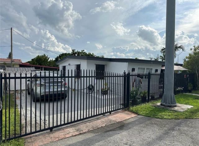 6060 NW 7th St, Miami FL 33126 - Miami, FL - Photo 4