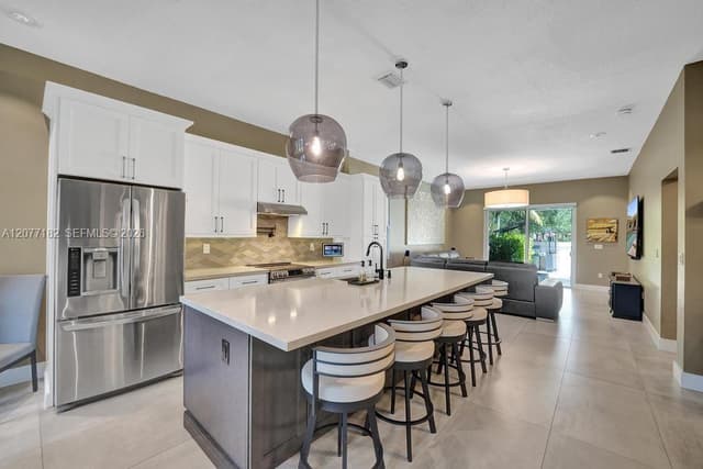 13993 N Cypress Cove Cir, Davie FL 33325 - Davie, FL - Photo 7