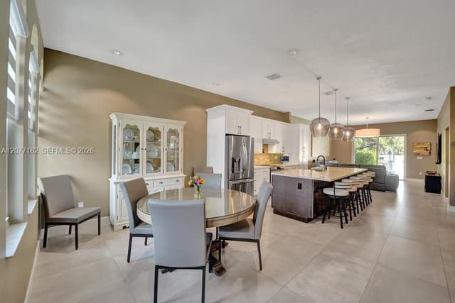 13993 N Cypress Cove Cir, Davie FL 33325 - Davie, FL - Photo 4