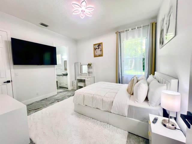 15700 Carrera Lane, Wellington FL 33414 - Wellington, FL - Photo 4