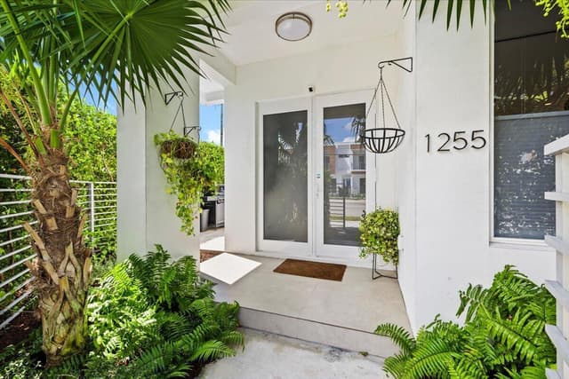 1255 NE 18TH Avenue, Fort Lauderdale FL 33304 - Fort Lauderdale, FL - Photo 5