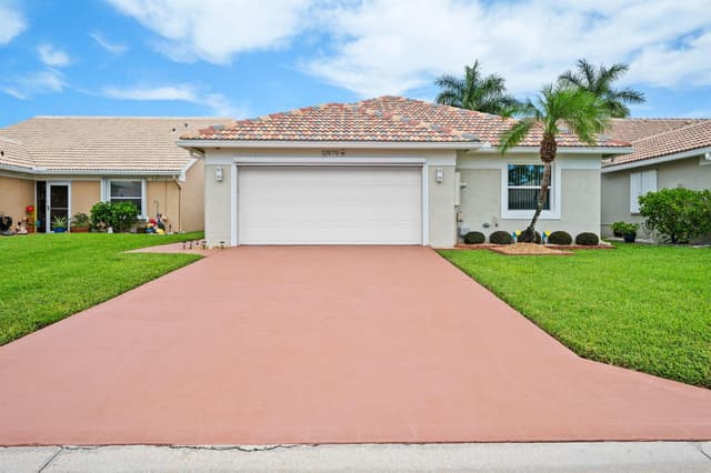 12979 Hampton Lakes Circle, Boynton Beach FL 33436 - Boynton Beach, FL - Photo 2