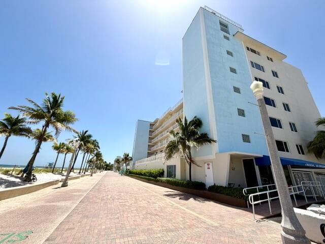 300 OREGON Street # 506, Hollywood FL 33019 - Hollywood, FL - Photo 2