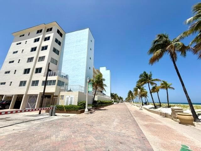 300 OREGON Street # 506, Hollywood FL 33019 - Hollywood, FL - Photo 1