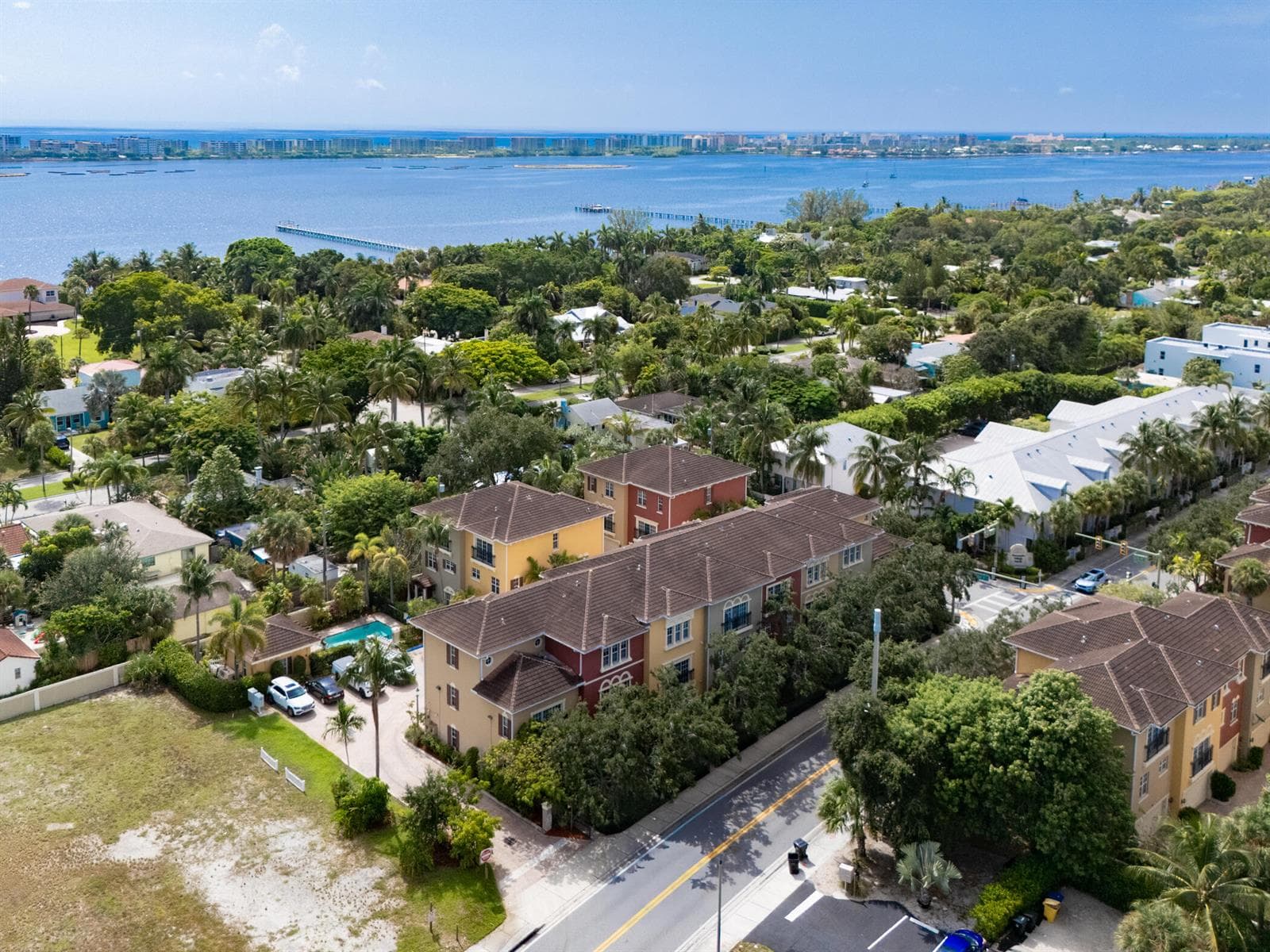 530 S FEDERAL Highway # 2, FL 33460 - Photo 1