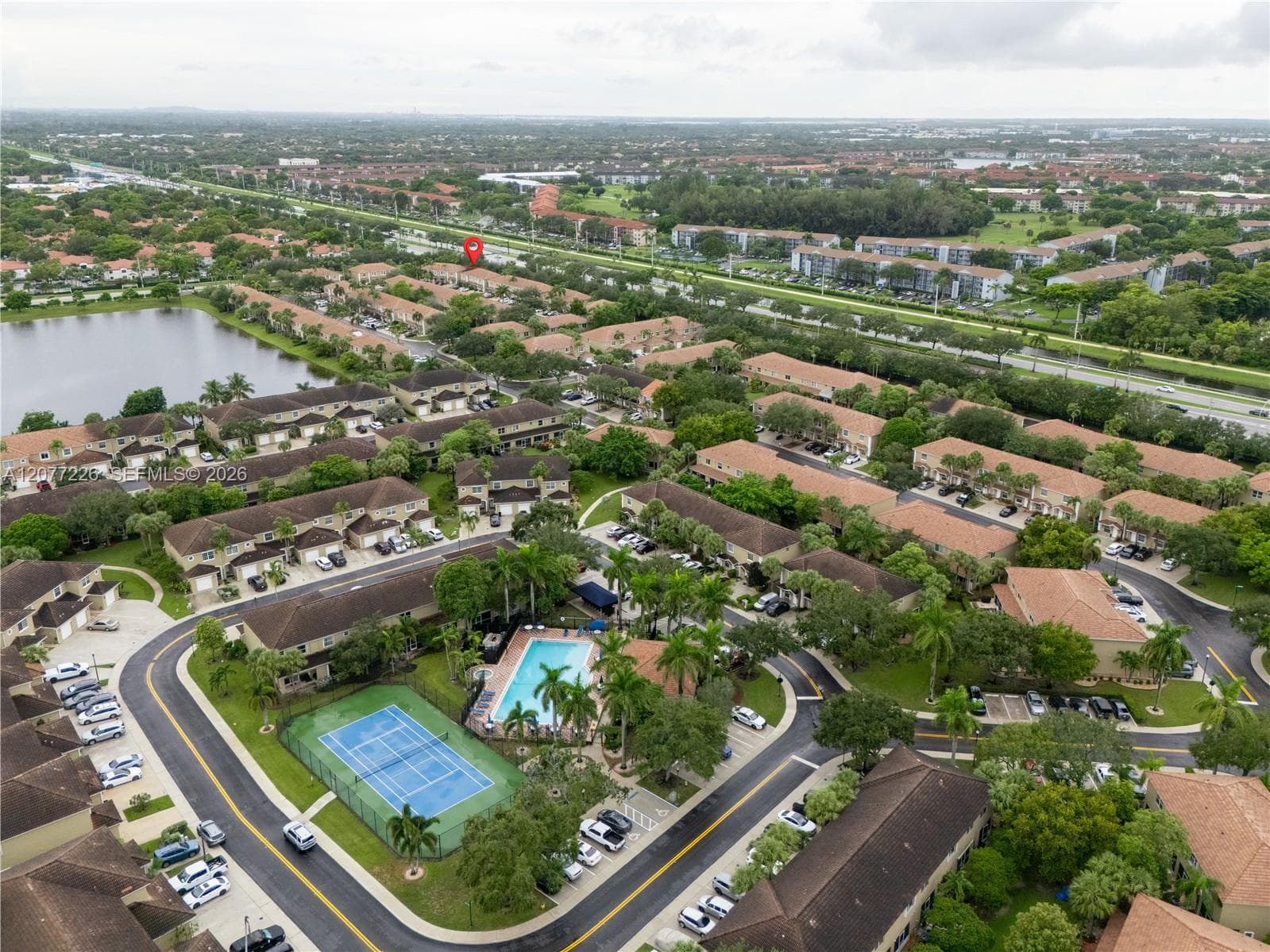 762 SW 122nd Ter, Pembroke Pines FL 33025 - Pembroke Pines, FL - Photo 1