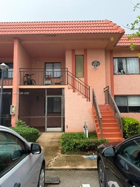 215 Lakeview Dr # 203, Weston FL 33326 - Weston, FL - Photo 1
