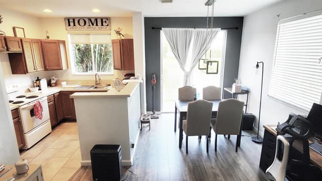 3051 Laurel Ridge Circle, Riviera Beach FL 33404 - Riviera Beach, FL - Photo 5