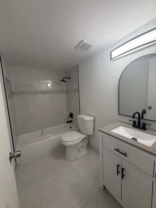 1303 NW 8TH Avenue, Fort Lauderdale FL 33311 - Fort Lauderdale, FL - Photo 2
