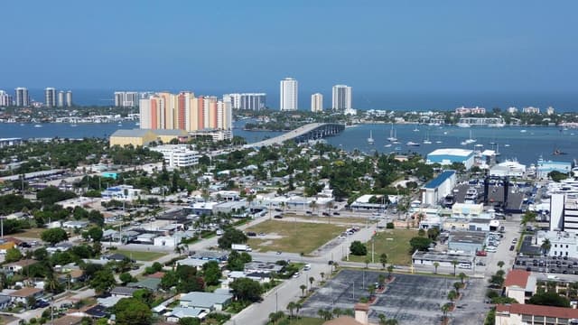 120 W 22ND Street, Riviera Beach FL 33404 - Riviera Beach, FL - Photo 2
