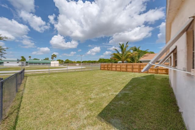 3411 NE 5 Avenue NE # 2, Pompano Beach FL 33064 - Pompano Beach, FL - Photo 4