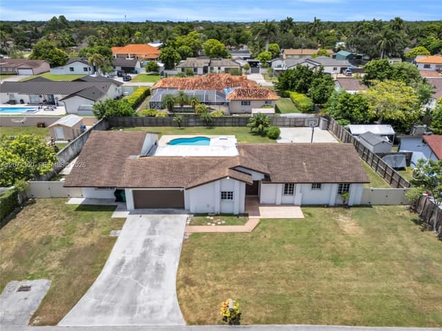 18600 SW 127th Pl, Miami FL 33177 - Miami, FL - Photo 3
