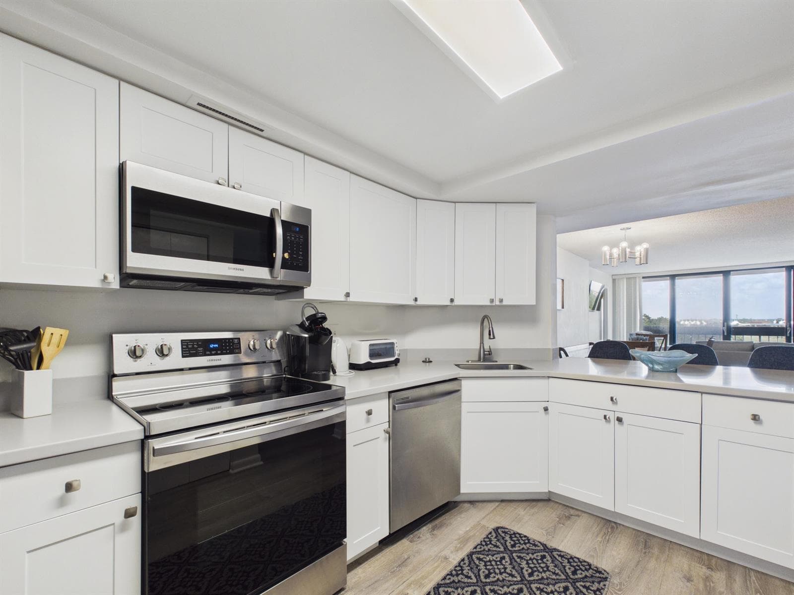 2400 PRESIDENTIAL Way # 704, West Palm Beach FL 33401 - West Palm Beach, FL - Photo 1