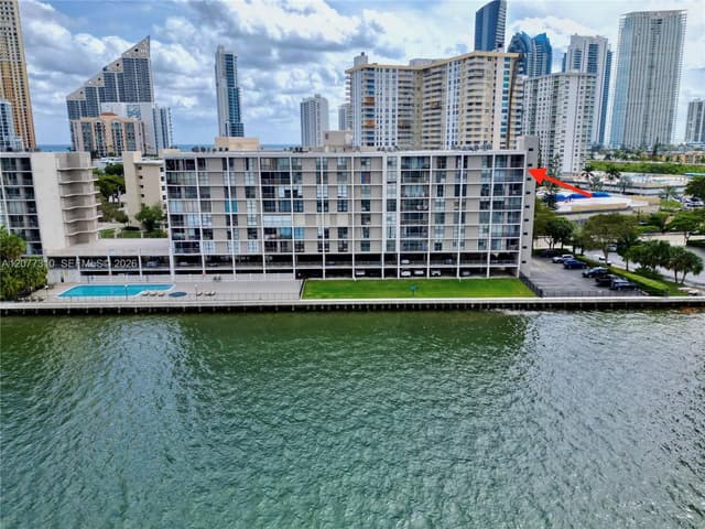 17500 N Bay Rd # S907, Sunny Isles Beach FL 33160 - Sunny Isles Beach, FL - Photo 2