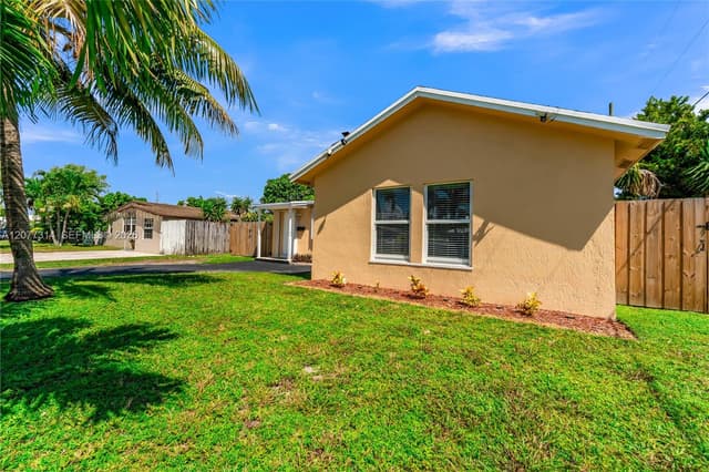 841 NE 59th St, Oakland Park FL 33334 - Oakland Park, FL - Photo 4